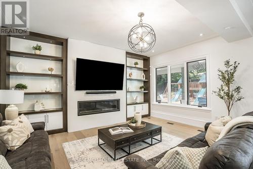 231 Wedgewood Drive, Oakville (Eastlake), ON - Indoor Photo Showing Living Room With Fireplace