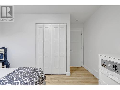 10010 Kel Win Road, Lake Country, BC - Indoor Photo Showing Bedroom