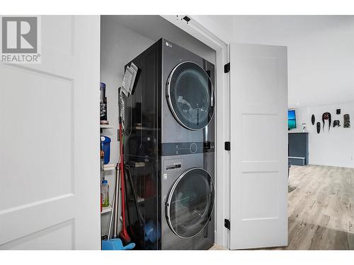 10010 Kel Win Road, Lake Country, BC - Indoor Photo Showing Laundry Room