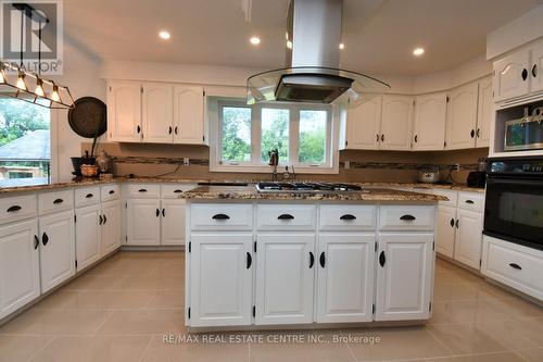 237 Highland Road E, Hamilton, ON - Indoor Photo Showing Dining Room