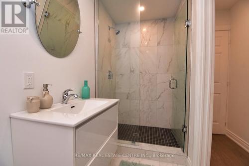 237 Highland Road E, Hamilton, ON - Indoor Photo Showing Bedroom