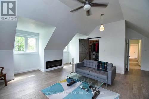 237 Highland Road E, Hamilton, ON - Indoor Photo Showing Other Room