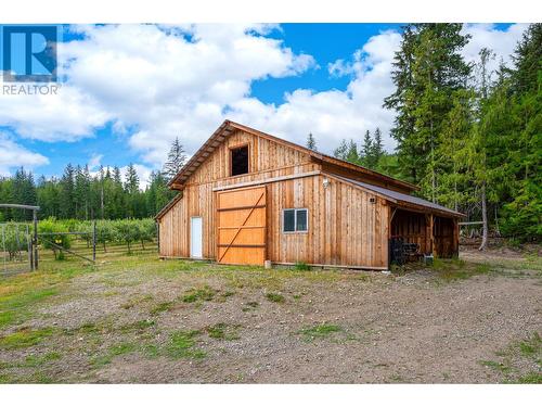 380 Richlands Road, Cherryville, BC 