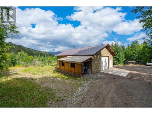 380 Richlands Road, Cherryville, BC 