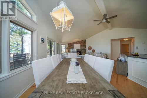 9848 Huron Place, Lambton Shores (Grand Bend), ON - Indoor Photo Showing Dining Room