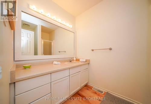 9848 Huron Place, Lambton Shores (Grand Bend), ON - Indoor Photo Showing Bathroom