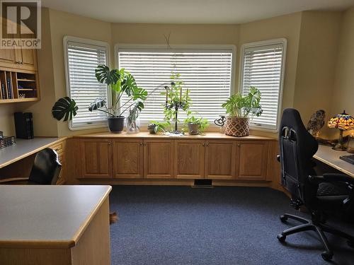 6517 Grey Crescent, 100 Mile House, BC - Indoor Photo Showing Office