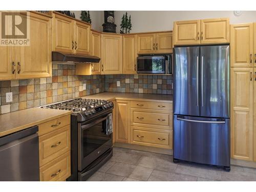 4040 Mountain View Road, Mcbride, BC - Indoor Photo Showing Kitchen