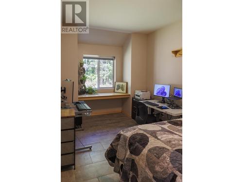 4040 Mountain View Road, Mcbride, BC - Indoor