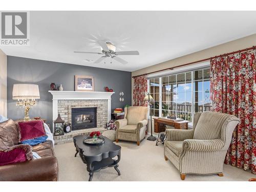 2844 Summerview Place, West Kelowna, BC - Indoor Photo Showing Living Room With Fireplace