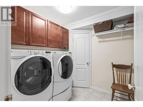 2844 Summerview Place, West Kelowna, BC - Indoor Photo Showing Laundry Room