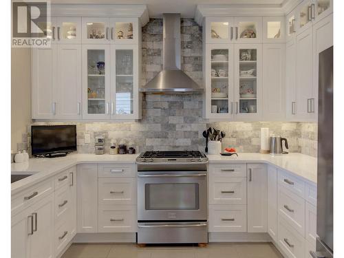 7760 Okanagan Landing Road Unit# 73, Vernon, BC - Indoor Photo Showing Kitchen With Upgraded Kitchen