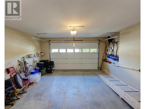 7760 Okanagan Landing Road Unit# 73, Vernon, BC - Indoor Photo Showing Garage