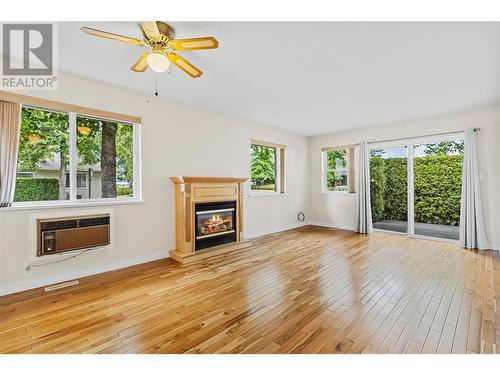 900 5Th Avenue Sw Unit# 104, Salmon Arm, BC - Indoor Photo Showing Living Room With Fireplace