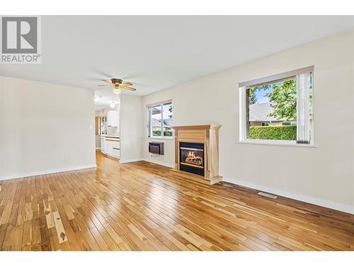 900 5Th Avenue Sw Unit# 104, Salmon Arm, BC - Indoor Photo Showing Living Room With Fireplace