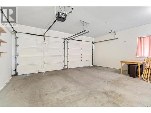 900 5Th Avenue Sw Unit# 104, Salmon Arm, BC - Indoor Photo Showing Garage