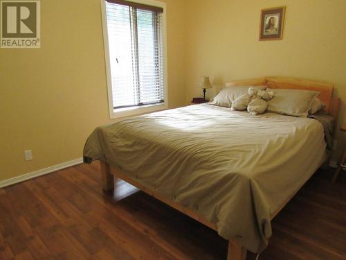 2015  3A Highway, Castlegar, BC - Indoor Photo Showing Bedroom