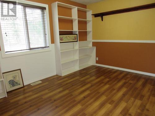 2015  3A Highway, Castlegar, BC - Indoor Photo Showing Other Room