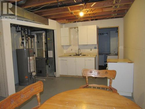 2015  3A Highway, Castlegar, BC - Indoor Photo Showing Basement