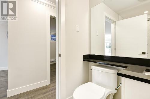 5190 Chambers Street, Vancouver, BC - Indoor Photo Showing Bathroom