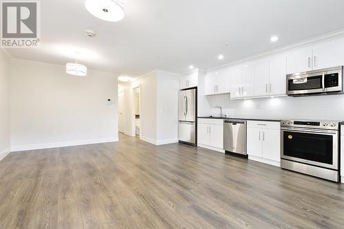 5190 Chambers Street, Vancouver, BC - Indoor Photo Showing Kitchen With Stainless Steel Kitchen With Upgraded Kitchen