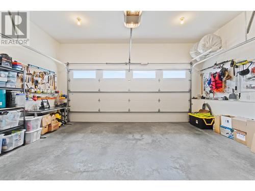 1219 Monte Vista Avenue, Kelowna, BC - Indoor Photo Showing Garage