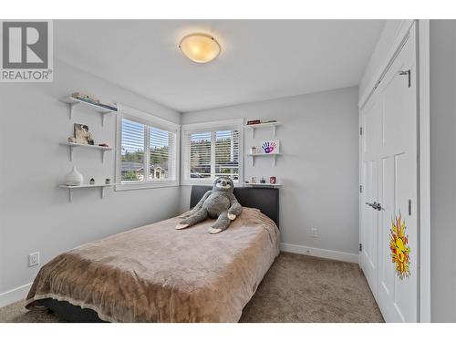 1219 Monte Vista Avenue, Kelowna, BC - Indoor Photo Showing Bedroom