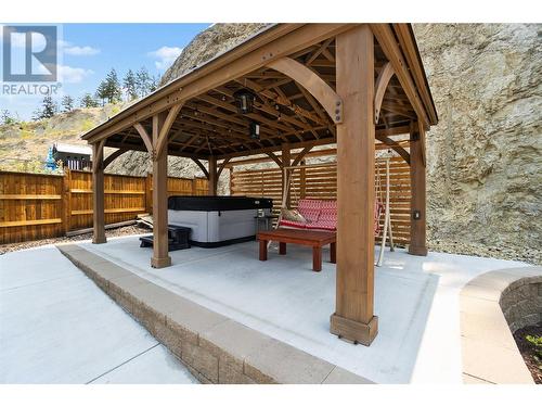 1219 Monte Vista Avenue, Kelowna, BC - Outdoor With Deck Patio Veranda