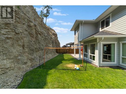 1219 Monte Vista Avenue, Kelowna, BC - Outdoor With Deck Patio Veranda