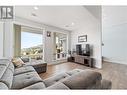 1219 Monte Vista Avenue, Kelowna, BC  - Indoor Photo Showing Living Room 