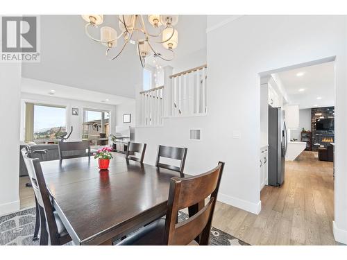 1219 Monte Vista Avenue, Kelowna, BC - Indoor Photo Showing Dining Room