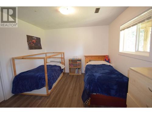 3743 Simpson Road, Cranbrook, BC - Indoor Photo Showing Bedroom