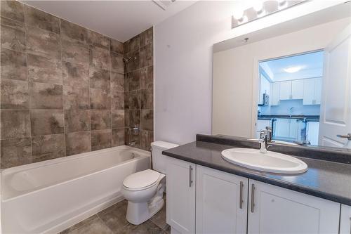 2490 Old Bronte Road|Unit #521, Oakville, ON - Indoor Photo Showing Bathroom