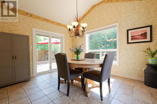 1 Kirbys Way, Huntsville, ON - Indoor Photo Showing Dining Room