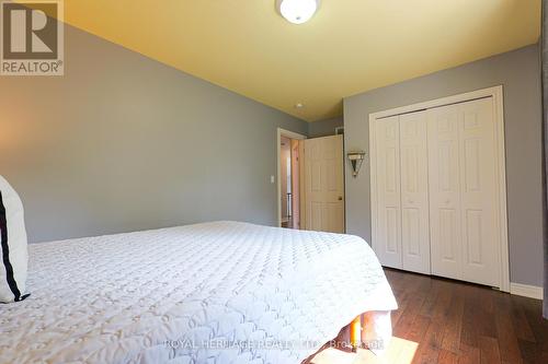 1 Kirbys Way, Huntsville, ON - Indoor Photo Showing Bedroom