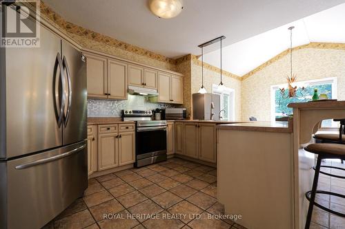 1 Kirbys Way, Huntsville, ON - Indoor Photo Showing Kitchen With Stainless Steel Kitchen