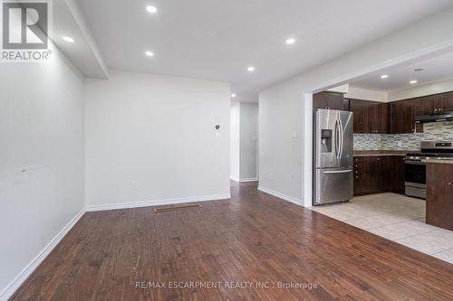 7 Brigham Avenue, Hamilton (Binbrook), ON - Indoor Photo Showing Kitchen With Stainless Steel Kitchen