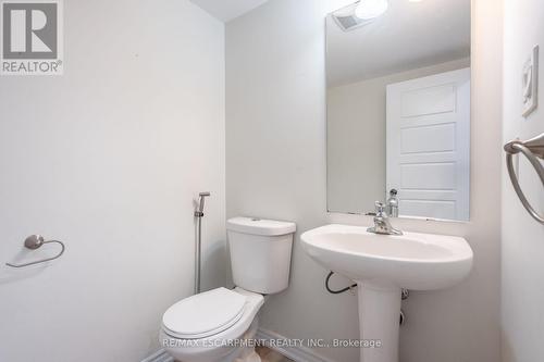 7 Brigham Avenue, Hamilton (Binbrook), ON - Indoor Photo Showing Bathroom