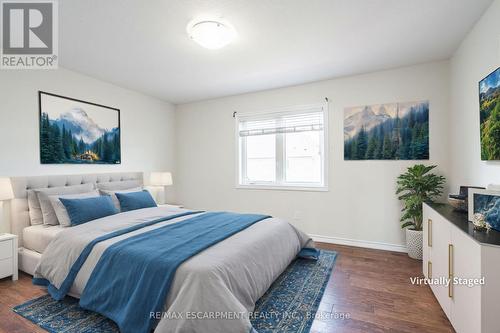 7 Brigham Avenue, Hamilton (Binbrook), ON - Indoor Photo Showing Bedroom