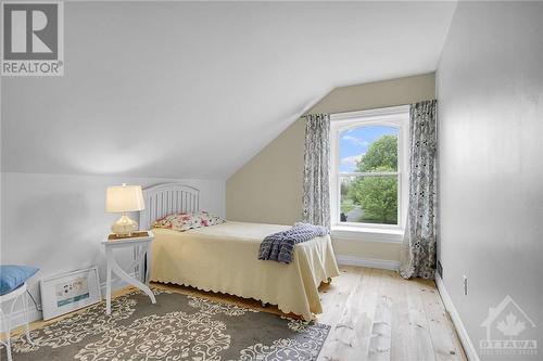 3000 Roger Stevens Drive, Ottawa, ON - Indoor Photo Showing Bedroom