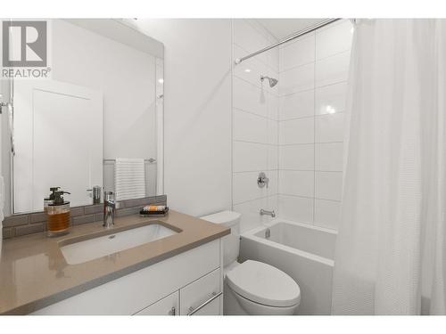 610 Academy Way Unit# 117, Kelowna, BC - Indoor Photo Showing Bathroom