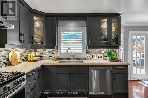 77 Morningview Trail, Toronto (Rouge), ON - Indoor Photo Showing Kitchen With Upgraded Kitchen