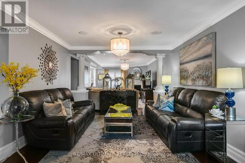 77 Morningview Trail, Toronto (Rouge), ON - Indoor Photo Showing Living Room