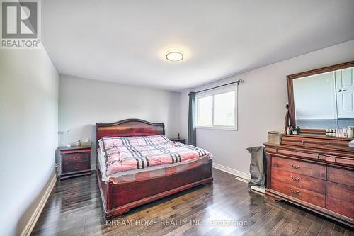 53 Delaney Crescent, Barrie (Northwest), ON - Indoor Photo Showing Bedroom