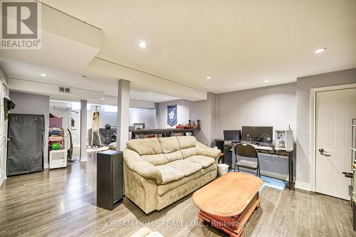 53 Delaney Crescent, Barrie (Northwest), ON - Indoor Photo Showing Living Room