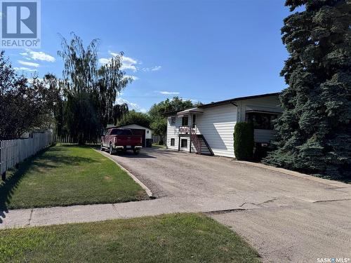 823 13Th Street, Humboldt, SK - Outdoor