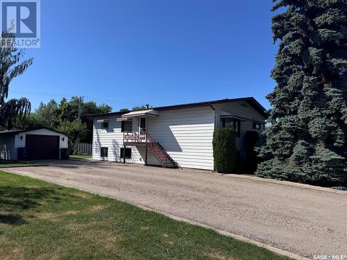 823 13Th Street, Humboldt, SK - Outdoor