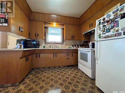 823 13Th Street, Humboldt, SK - Indoor Photo Showing Kitchen