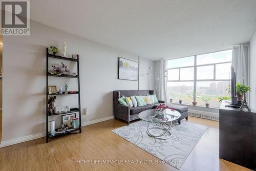 1209 - 335 Driftwood Avenue, Toronto (Black Creek), ON - Indoor Photo Showing Living Room