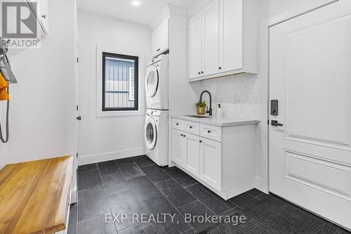 68 49Th Street N, Wasaga Beach, ON - Indoor Photo Showing Laundry Room